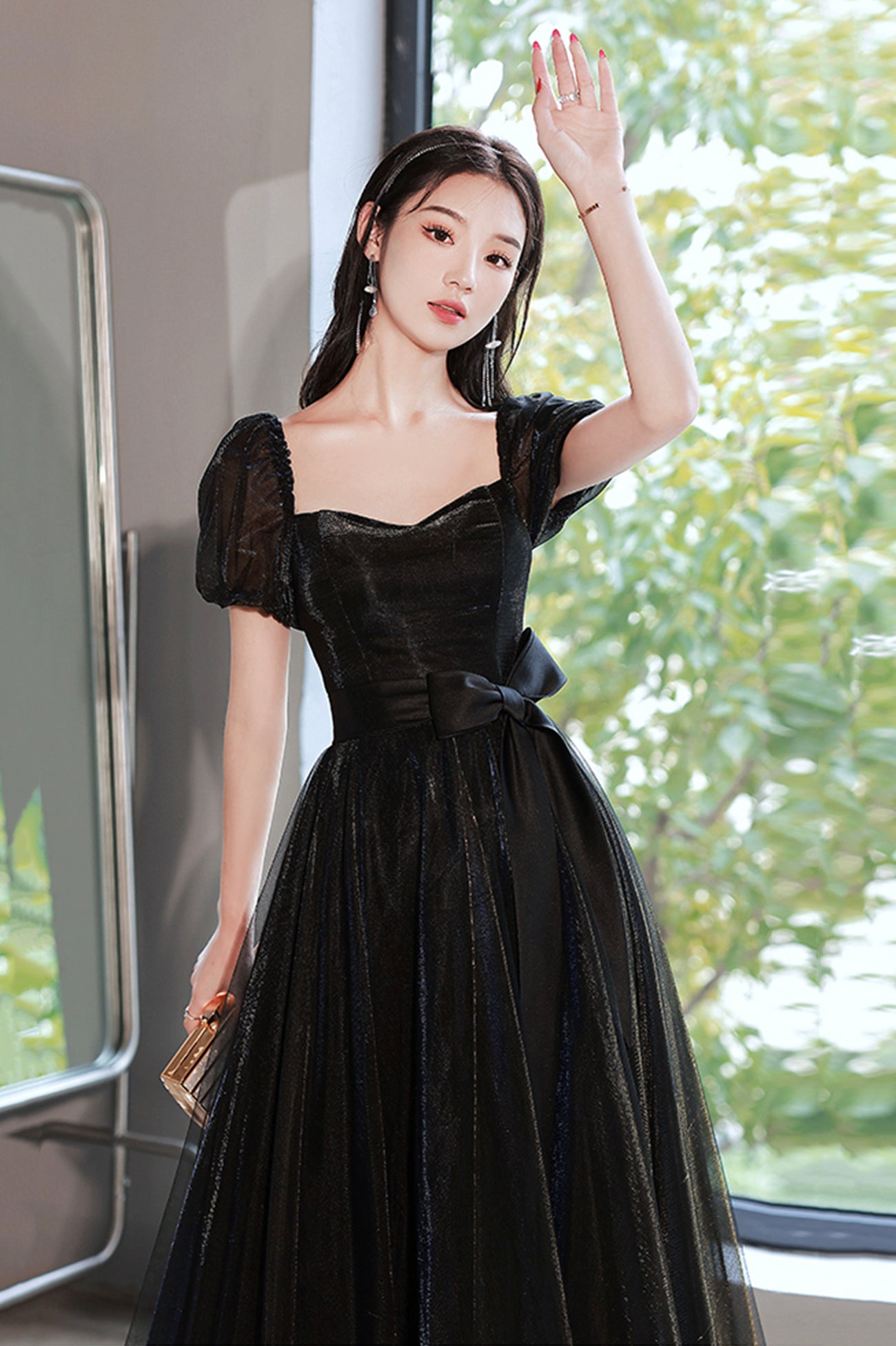 Pin by Miranda Caputo on Ropa | Pretty black dresses, Black dresses classy,  Award show dresses