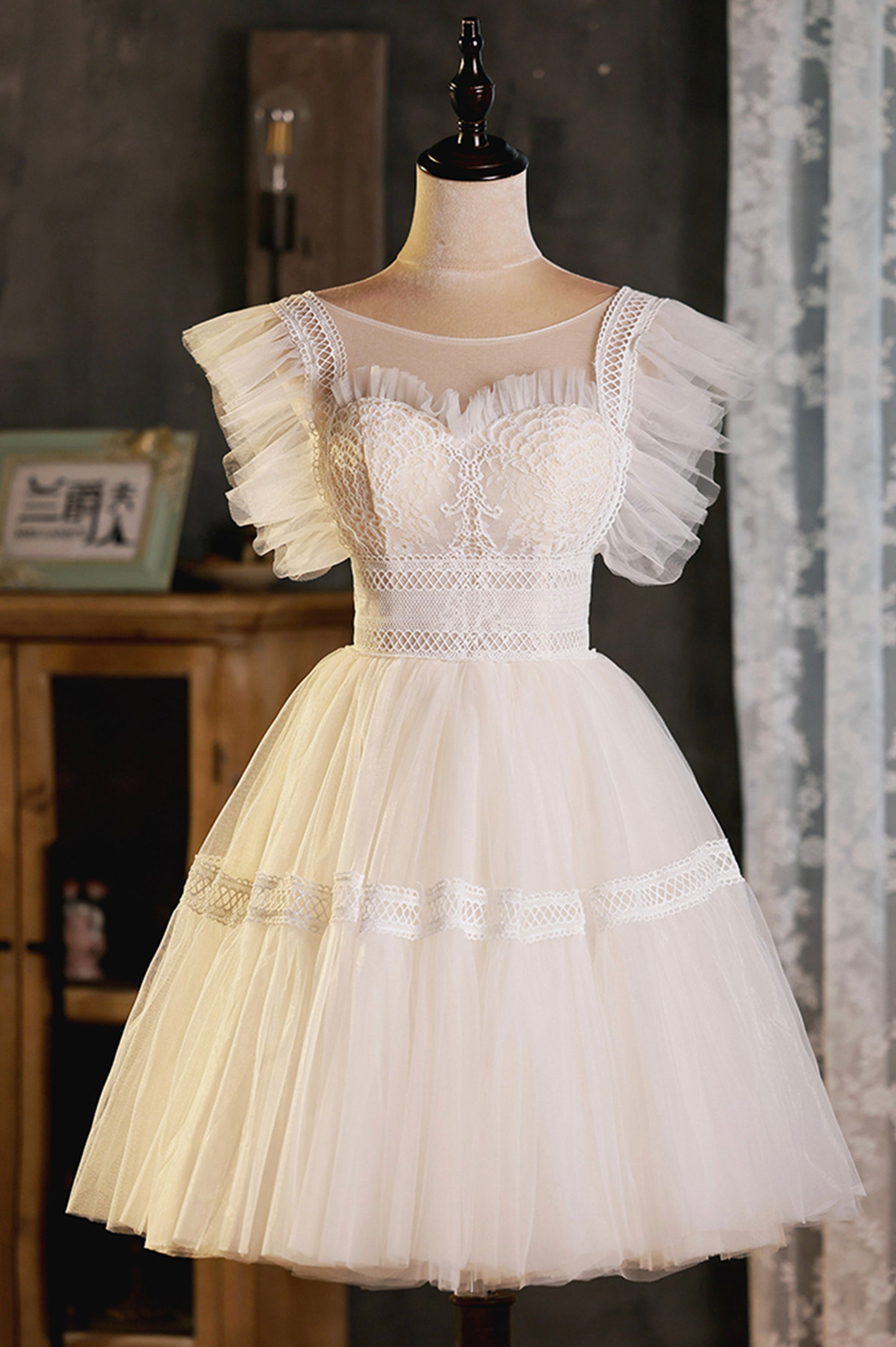 Cute Lace Short A-Line Prom Dress, Champagne Mini Homecoming Party Dre Cute Lace Short A-Line Prom Dress, Champagne Mini Homecoming Party Dre