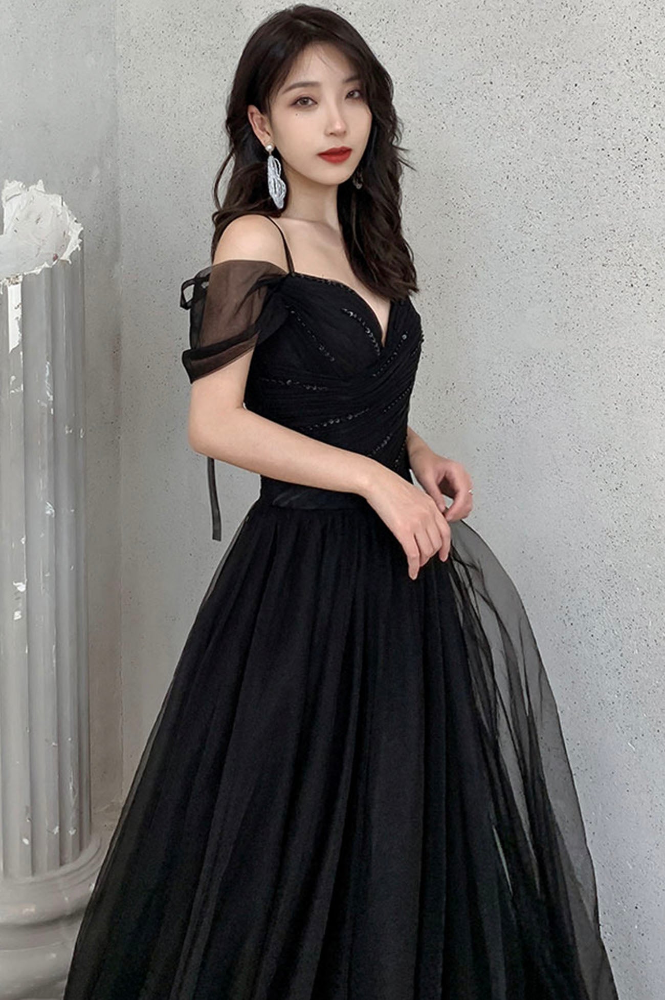 Black V-Neck Tulle Long Prom Dress, Off the Shoulder Evening Dress