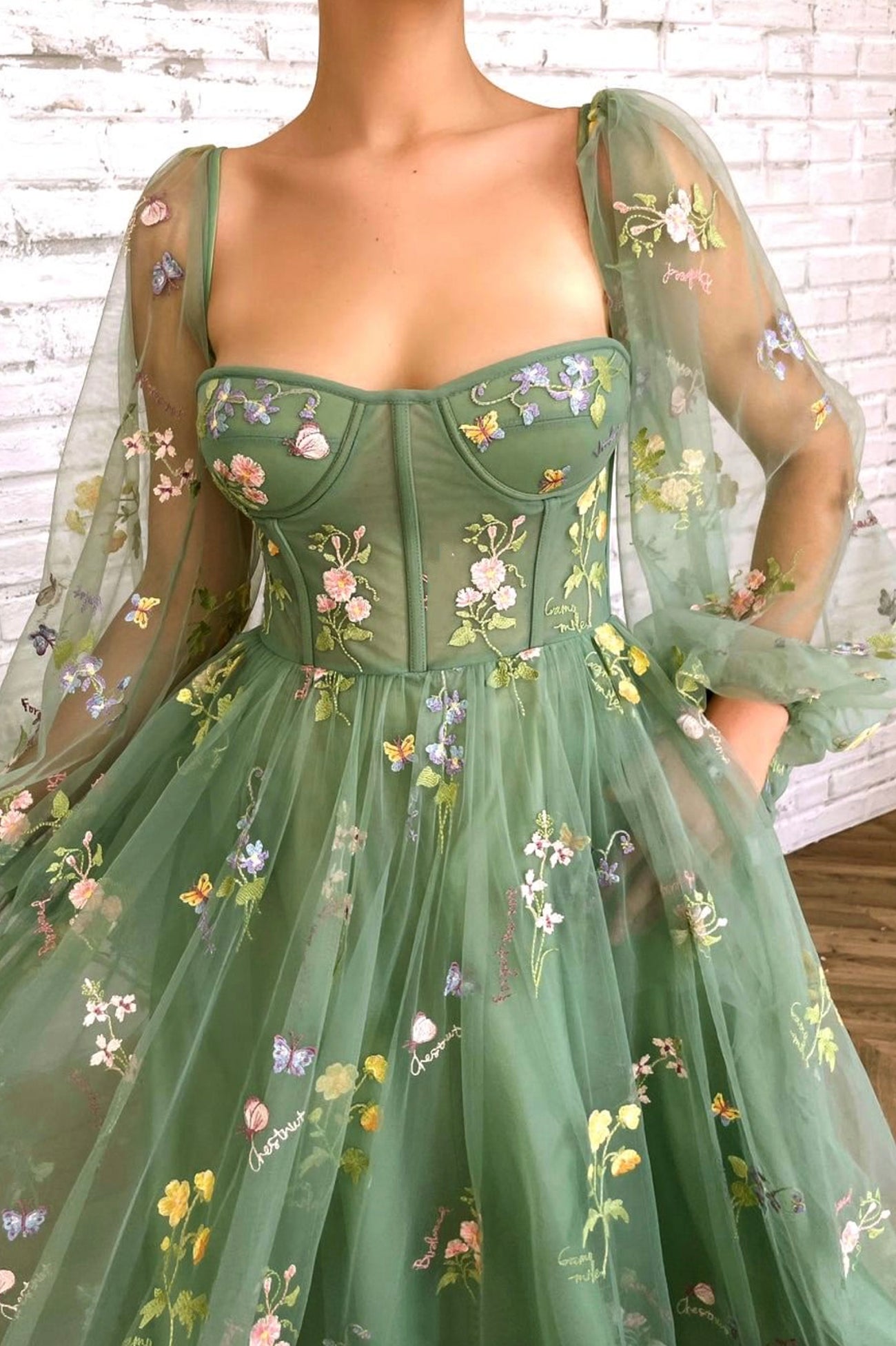 Green Tulle Lace Short Prom Dress, Cute Long Sleeve Homecoming Party D Green Tulle Lace Short Prom Dress, Cute Long Sleeve Homecoming Party D