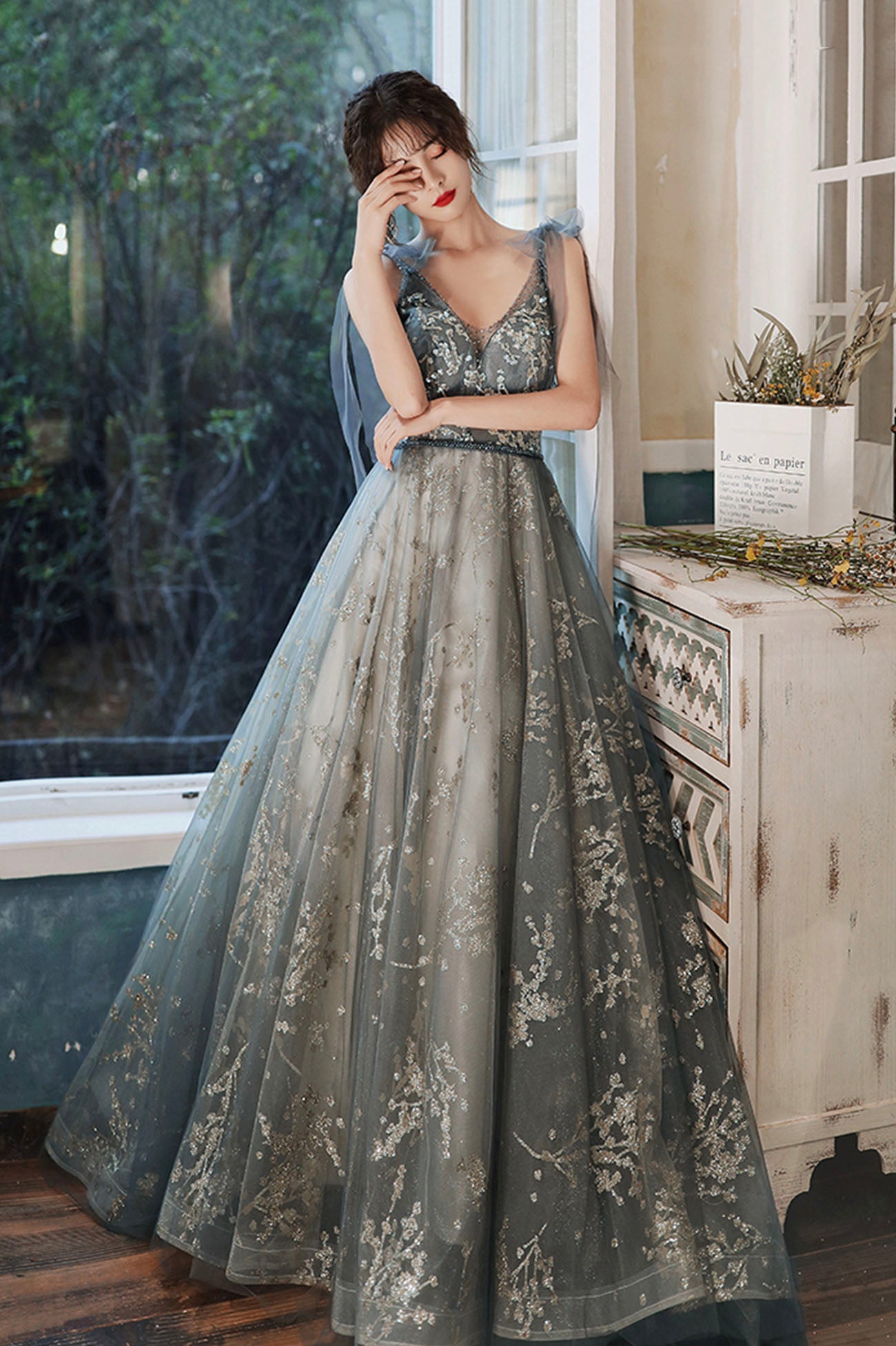 Gray V-Neck Tulle Long Prom Dress with Sequins, A-Line Graduation Dres Gray V-Neck Tulle Long Prom Dress with Sequins, A-Line Graduation Dres