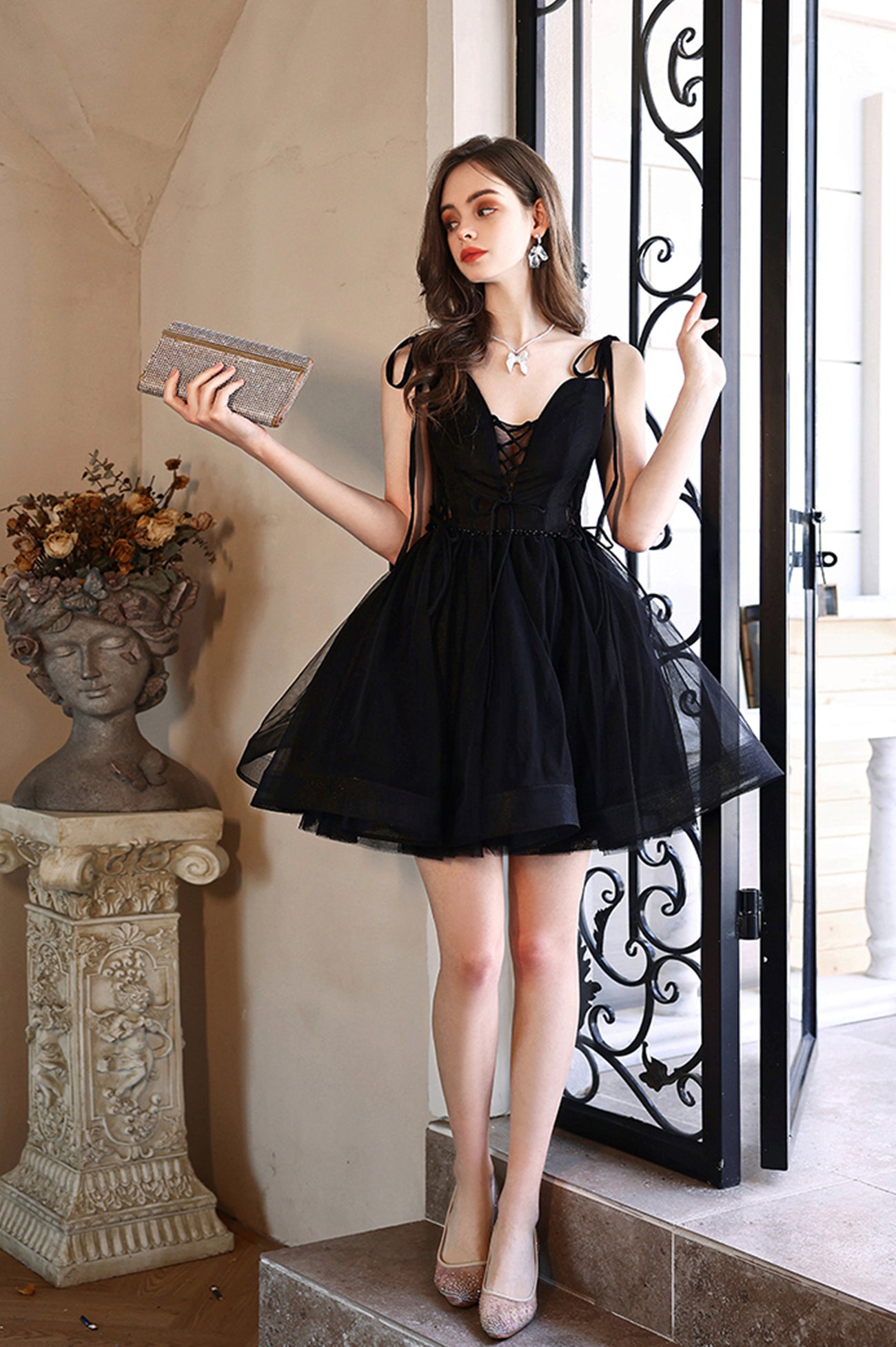 Black Tulle Short Prom Dress, Black V-Neck Homecoming Party Dress Black Tulle Short Prom Dress, Black V-Neck Homecoming Party Dress