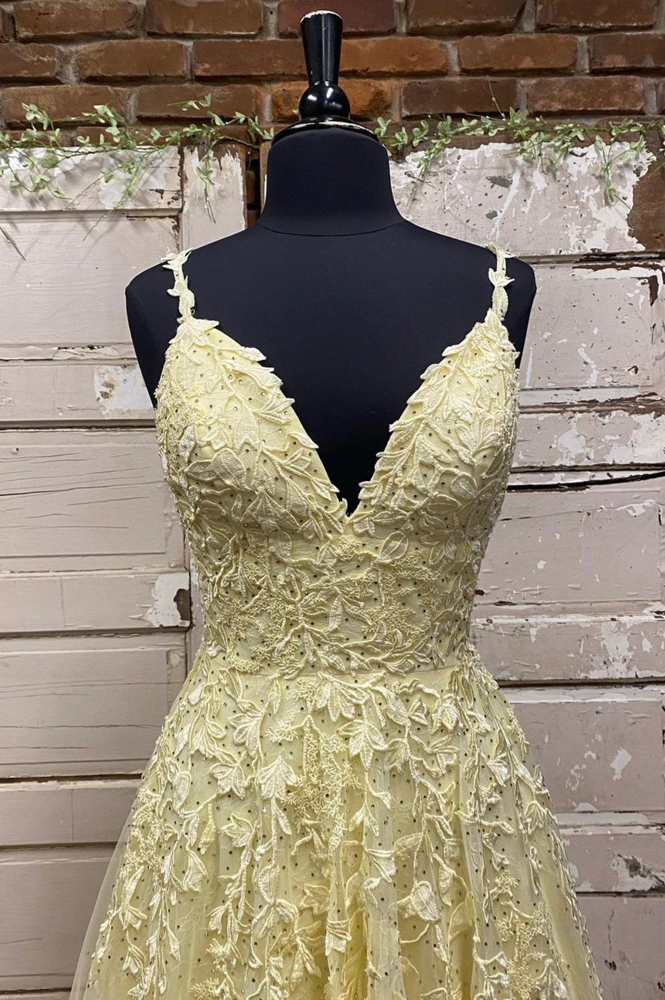 Yellow V-Neck Lace Long Prom Dress, A-Line Spaghetti Straps Evening Dress