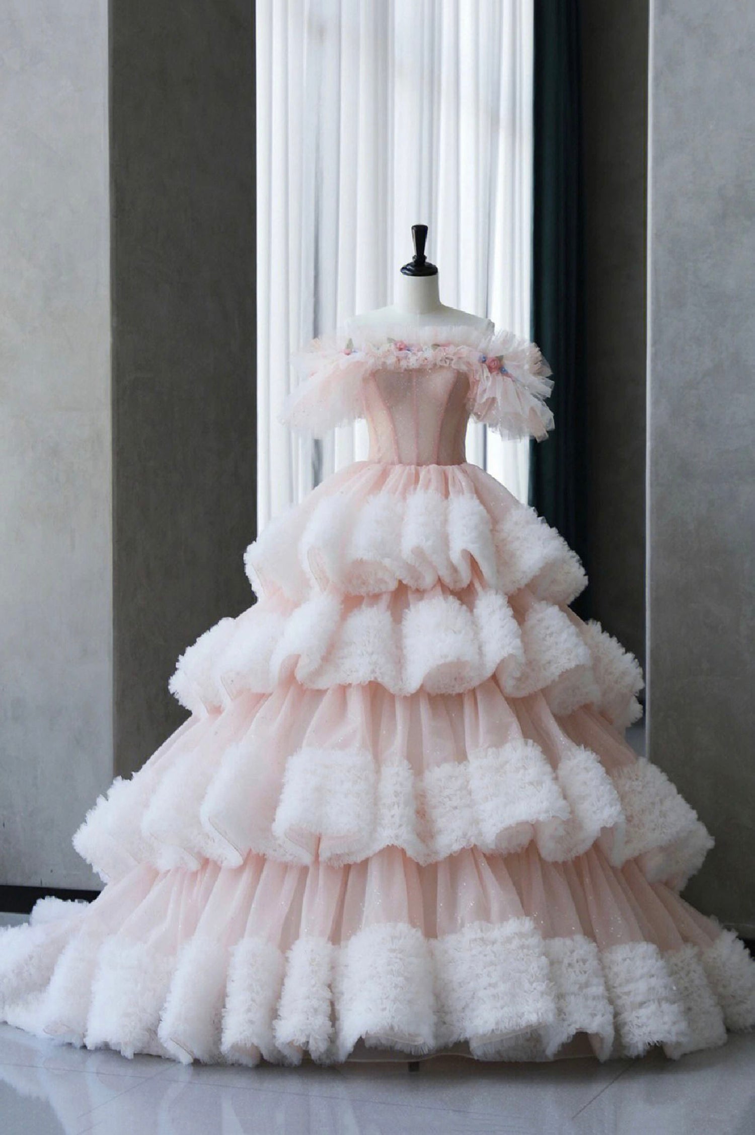 Pink Tulle Off the Shoulder Appliques Ball Gown Wedding Dress Sweet 16 Dresses main image 1
