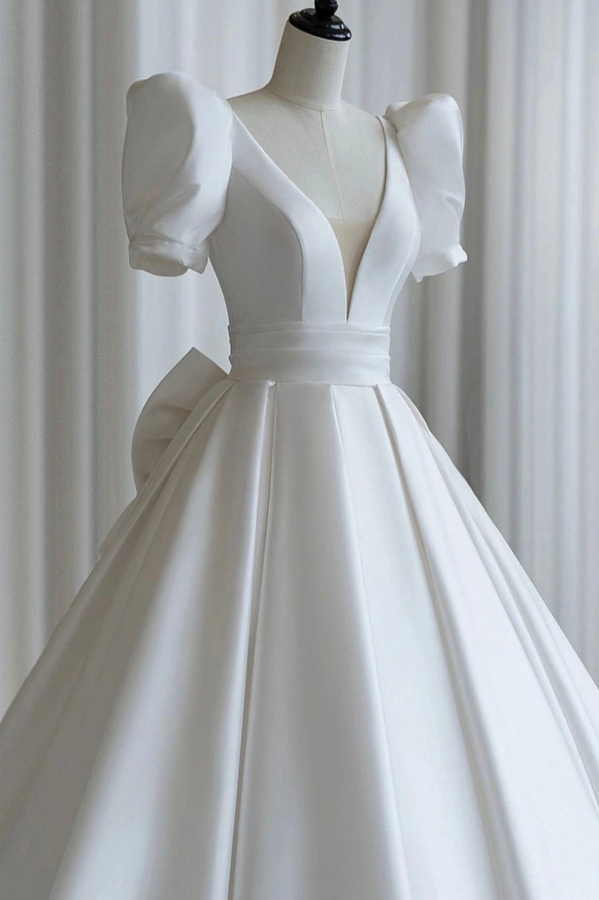 A-Line V-Neck Satin Wedding Dress, White Short Sleeve Bridal Gown with Bow