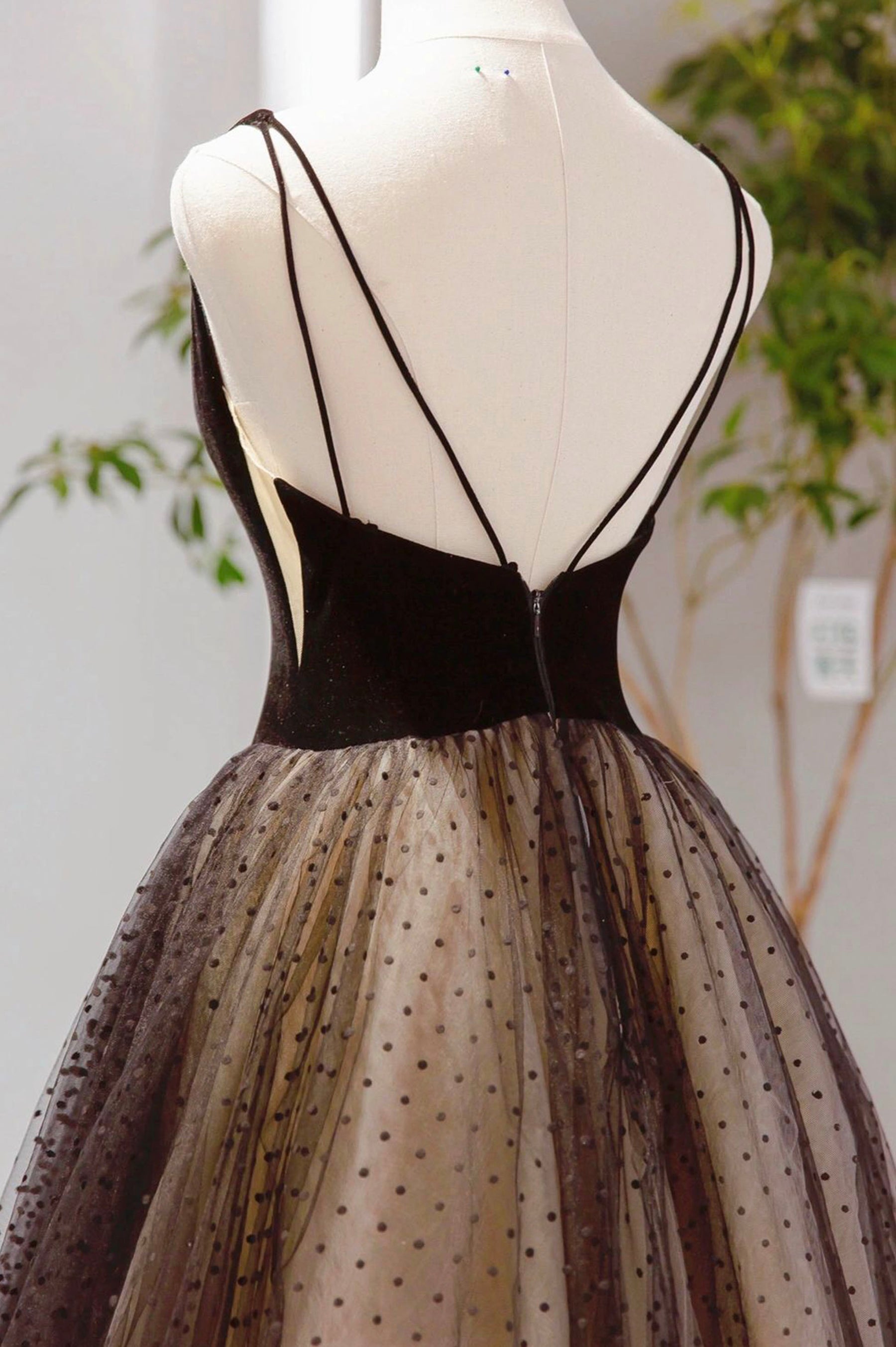 Black V-neck Tulle Short Prom Dress, A-Line Black Tea Length Party Dre Black V-neck Tulle Short Prom Dress, A-Line Black Tea Length Party Dre