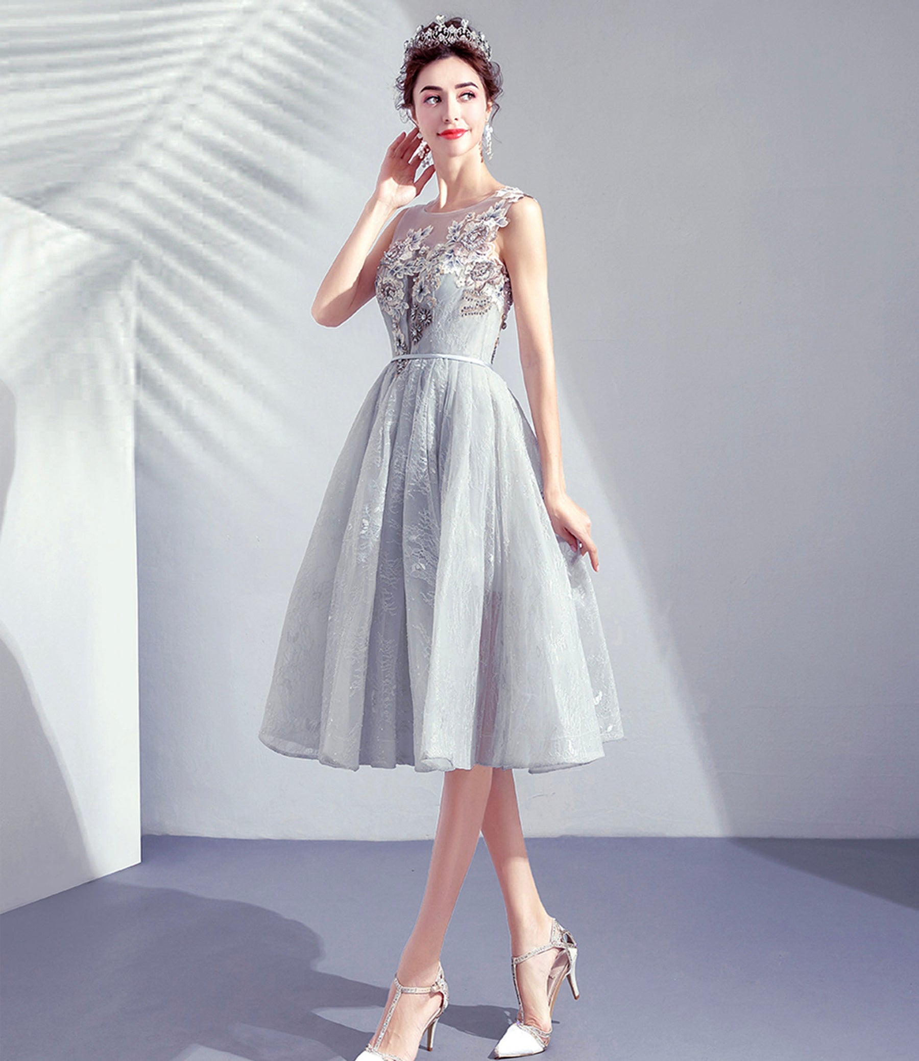 Gray Lace Short A-Line Prom Dress, Cute Scoop Homecoming Party Dress Gray Lace Short A-Line Prom Dress, Cute Scoop Homecoming Party Dress