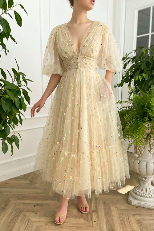 Elegant V-Neck Lace Champagne Short Prom Dress Bridesmaid Party Gown main image 0