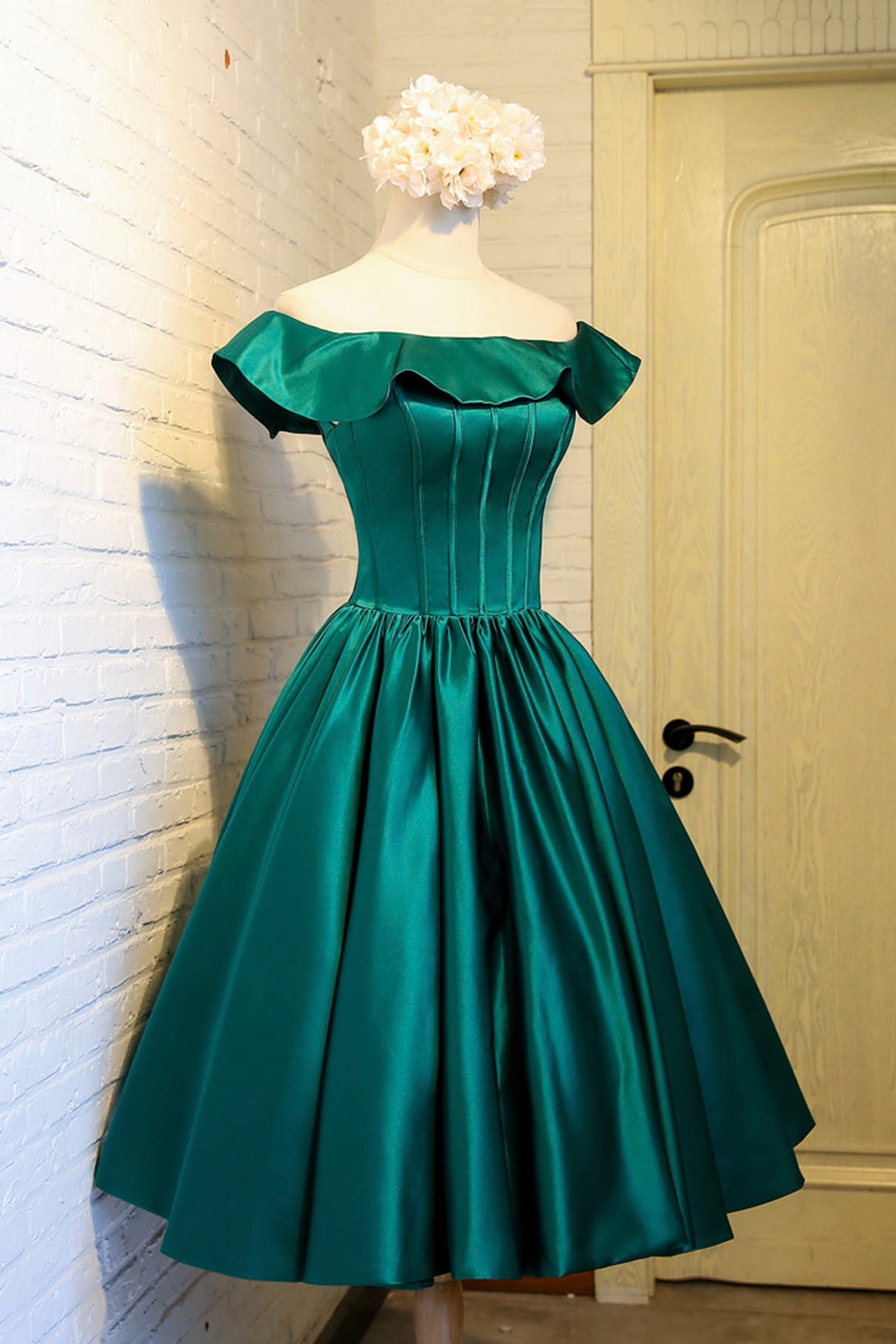 Green Satin Short Homecoming Dress, Cute Off the Shoulder Knee Length Prom Dress