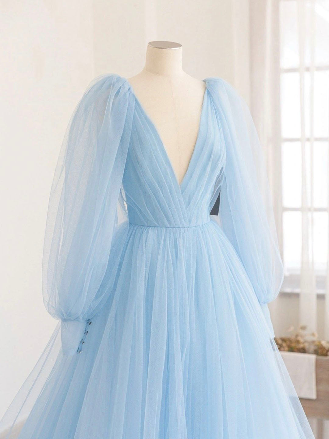 Blue V-Neck Tulle Long Prom Dress, A-Line Long Sleeve Evening Dress